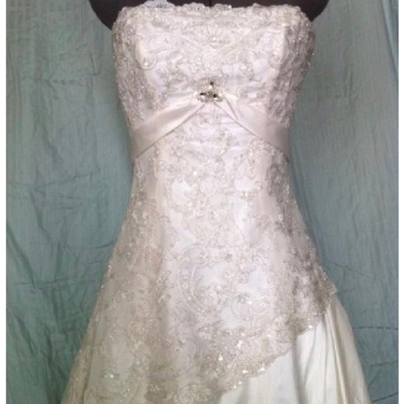 Alfred Angelo Dresses & Skirts - Alfred Angelos  wedding dress.
